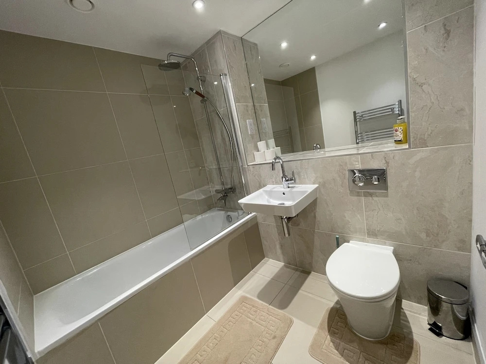 Remarkable 2-bed Apartment in London