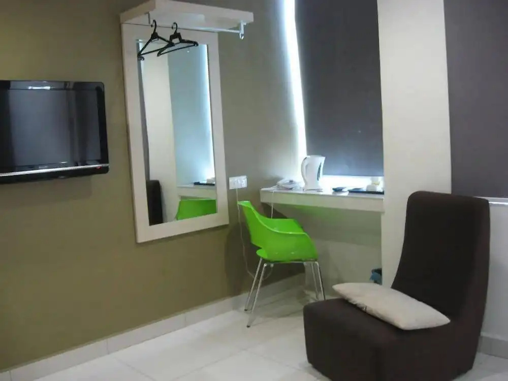Hii-5 Hotel