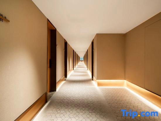 JI Hotel (Beihai Railway Station Square Store)