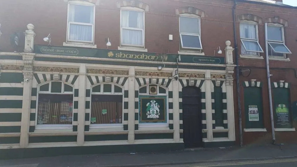Shanahans B&B with Sports Bar