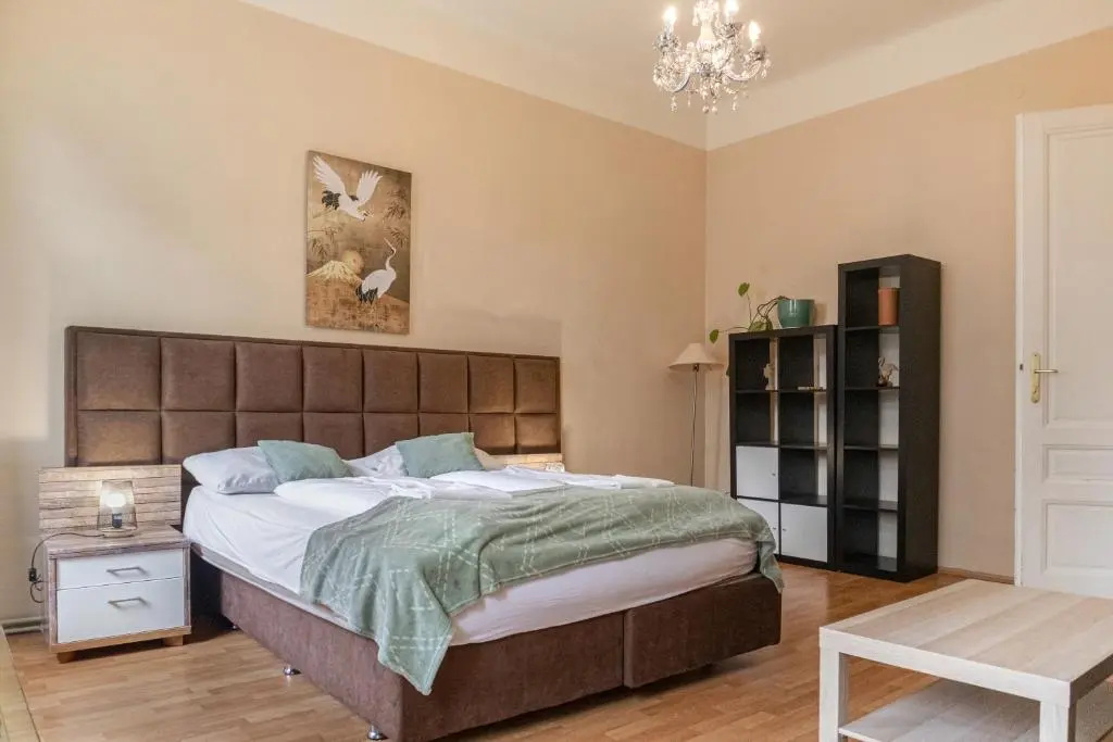 Spacy 2BR Apt. Ideal For Longstays