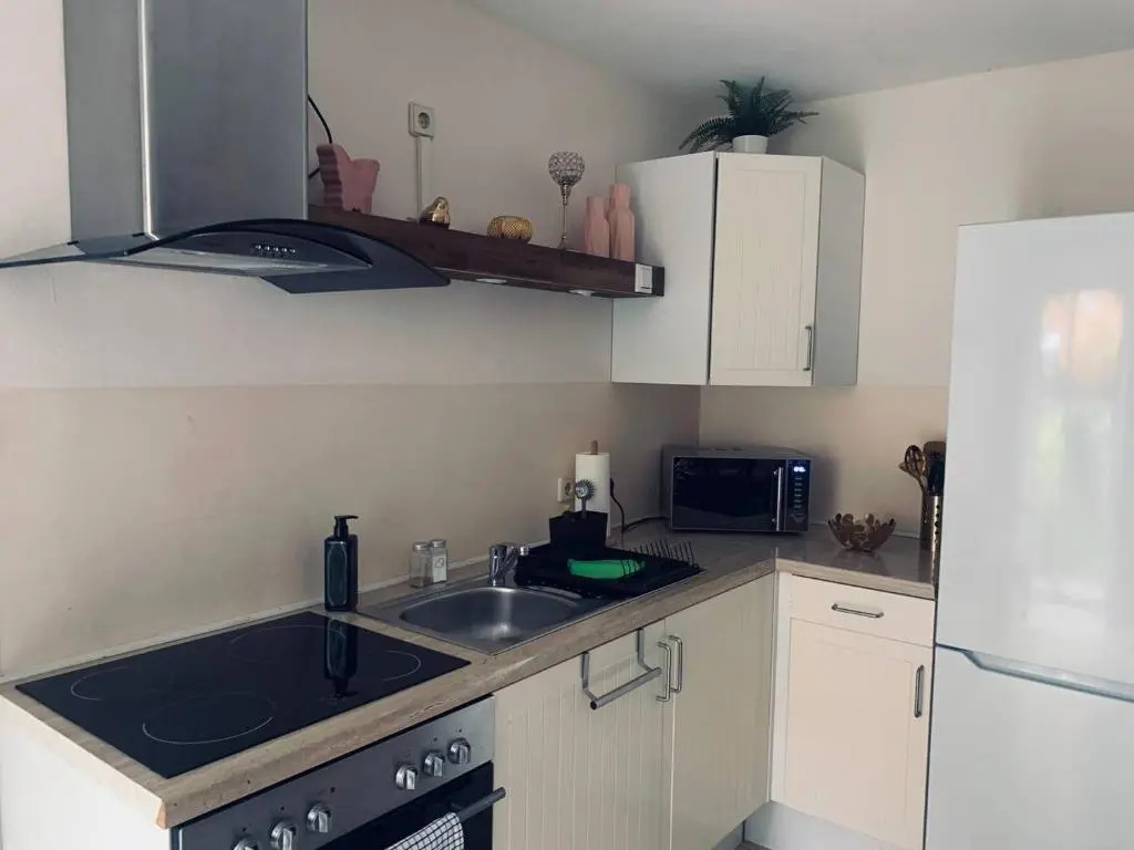 Schöne Ferienwohnung mit großem Garten und Terrasse, #3
