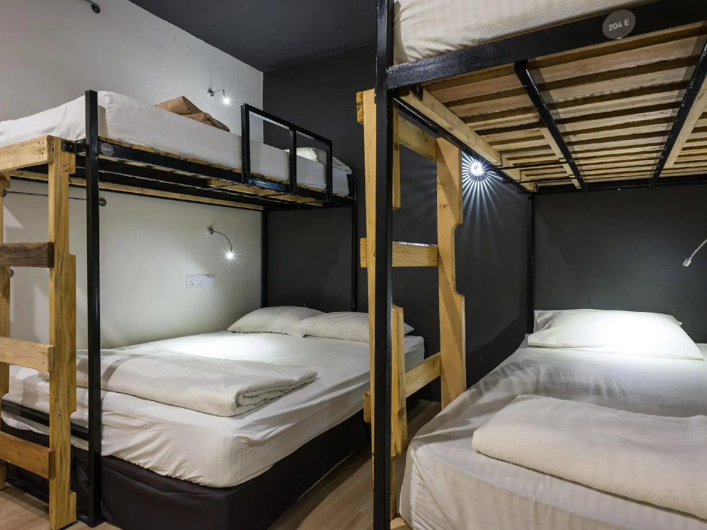 Revopackers Beds and Bunks