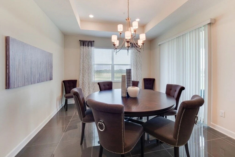 Storey Lake-4741-403sltctdilco 4 Bedroom Condo