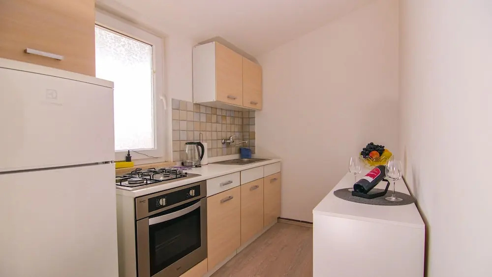 Apartment 1496
