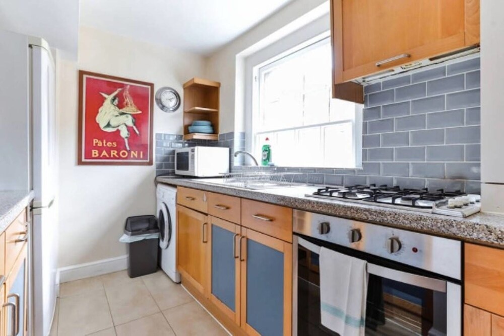 Great Apartment in Beautiful Location!