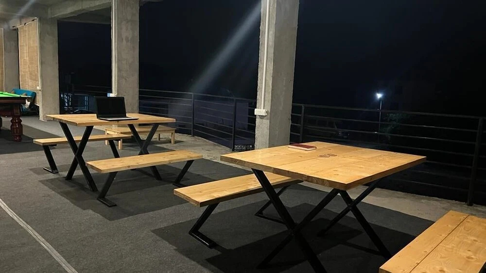 Flyscape Hostel