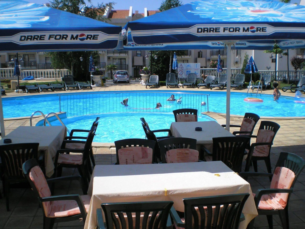 Lazur Holiday Apartments