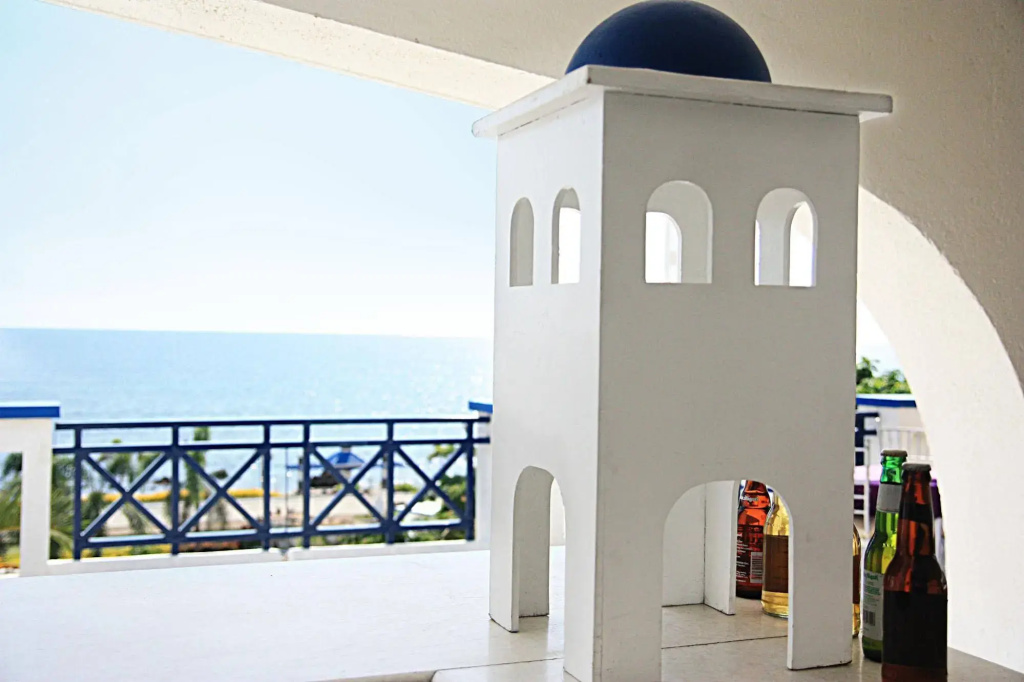 Thunderbird Resorts - Poro Point