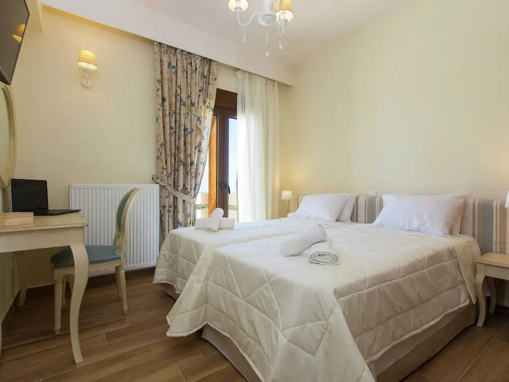 Villa with Private Pool near Sea & Arkadi Monastery on NW Coast