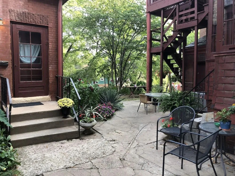 Vineyard Mansion B&B