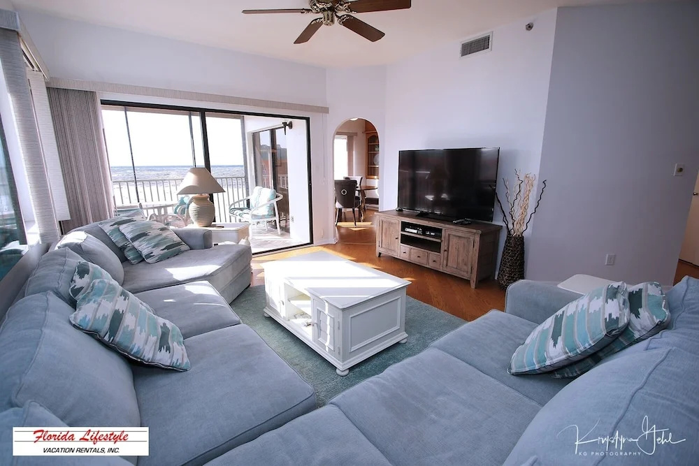 Beach Palms 502