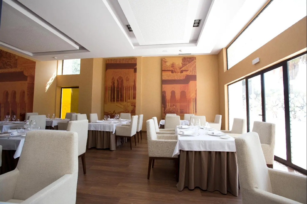 M.A. Hotel Sevilla Congresos