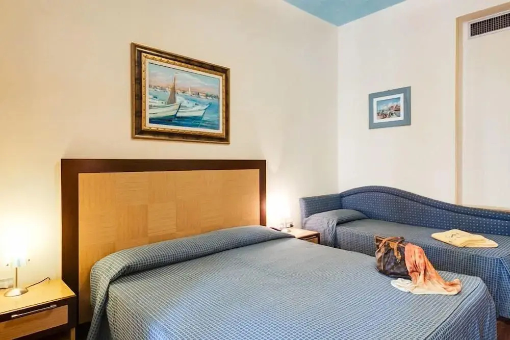 Hotel Aris
