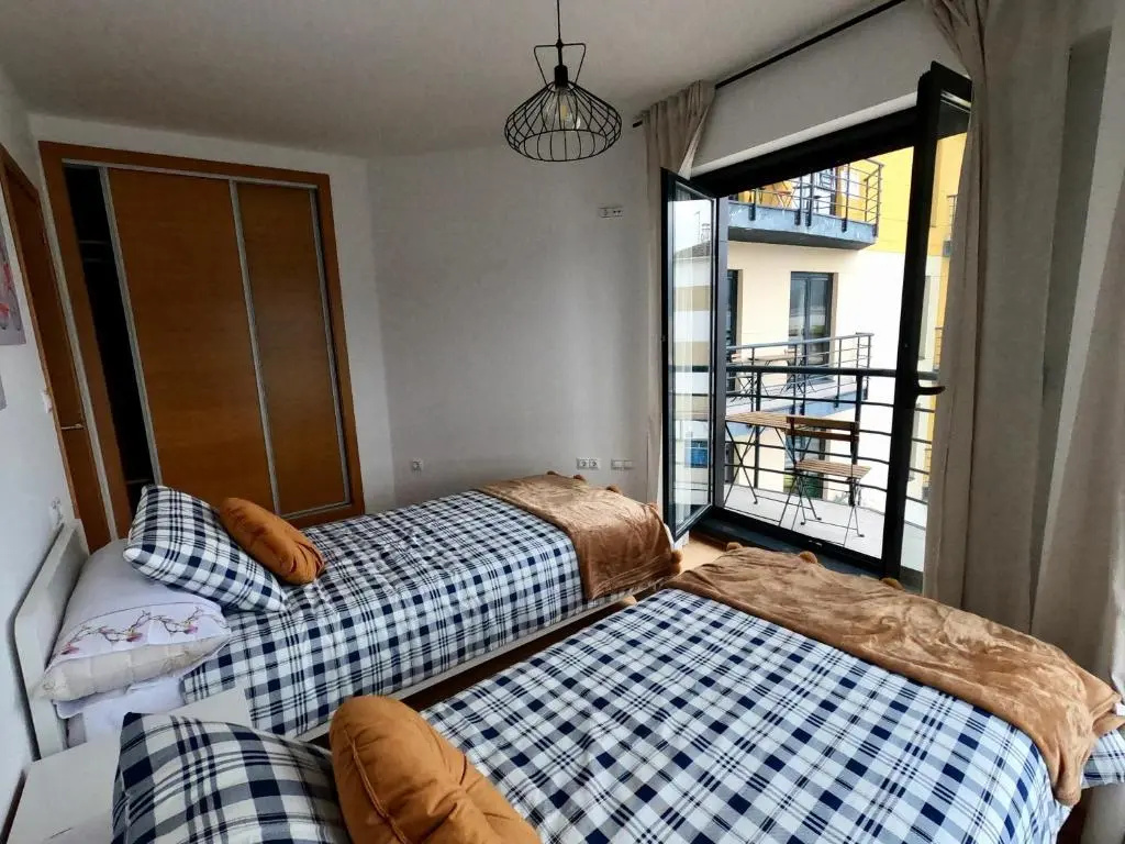 Apartamento con balcón y vistas al mar II