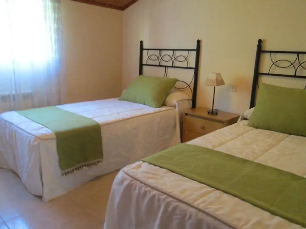 Galicia 100424 3 Bedroom Apartment By Mo Rentals