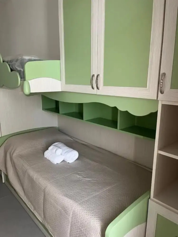 Room in Holiday House - Holiday House the Zagare, Large Double or Twin Room