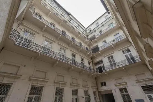 Creative Apartment Varoshaz Street