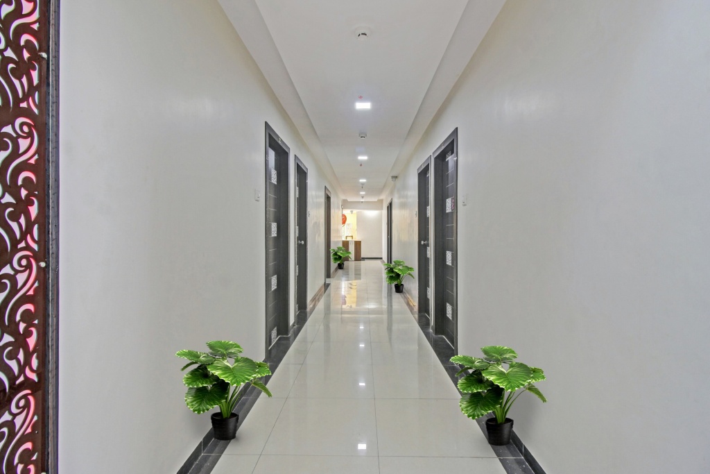 Hotel O Raj Mahal
