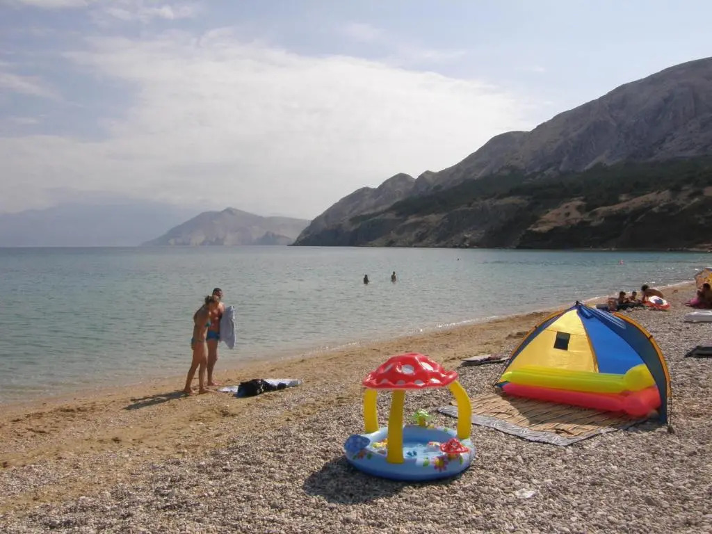 Apartments Sersic Baska