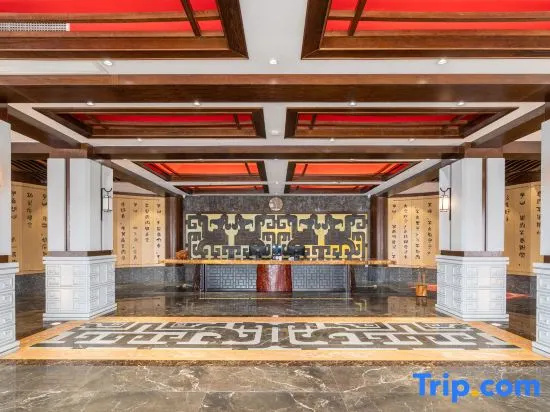 Rufeng Hotel (Qufu East High-speed Railway Station)