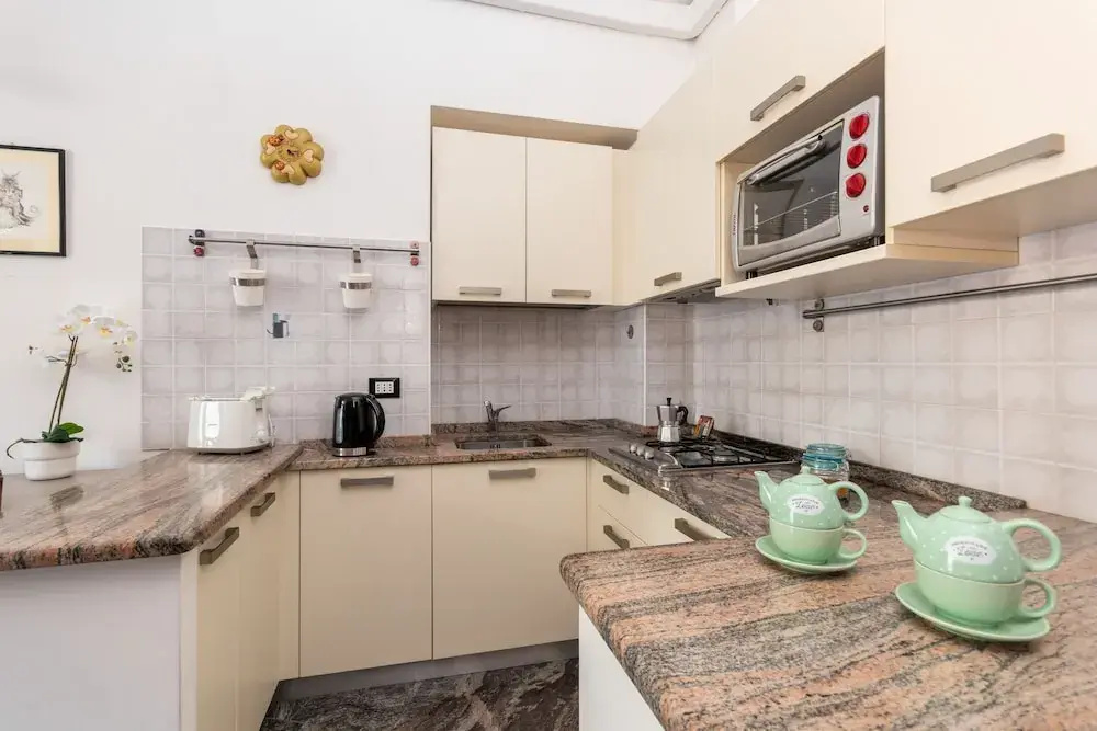 Nice and Cozy Apartment in Crocetta by Wonderful Italy