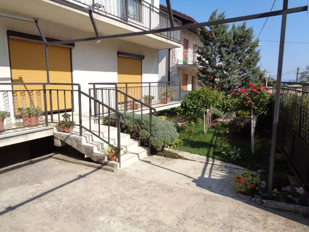 Nena's Place