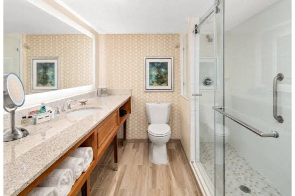 Doubletree by Hilton Fort Myers at Bell Tower Shops