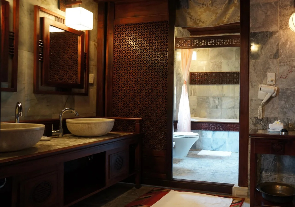 Vinh Hung Heritage Hotel