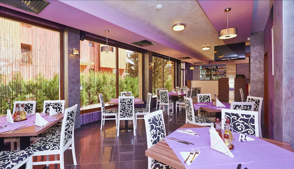 Coral Family Hotel