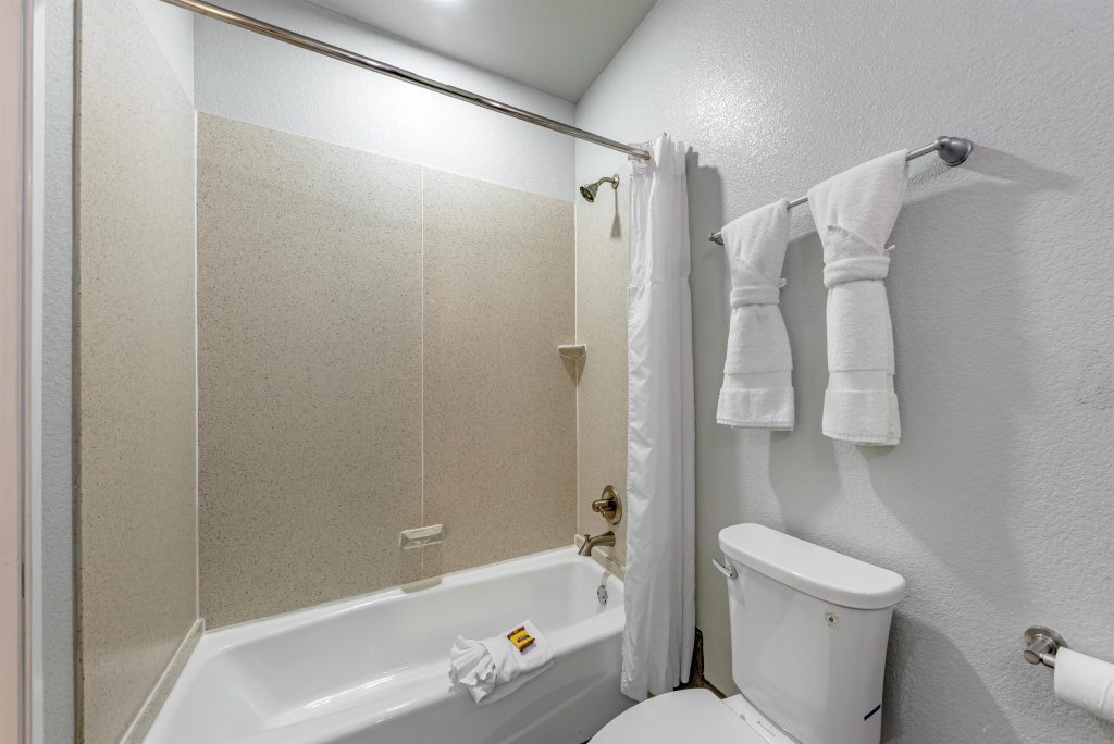 Best Western Plus Austin Airport Inn & Suites
