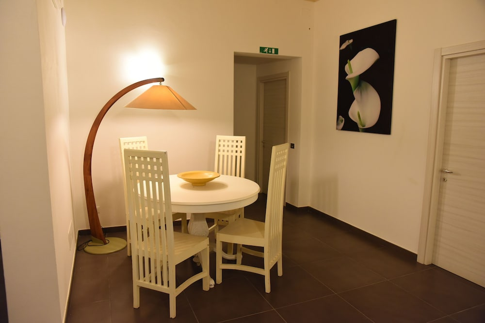 Up Room & Suite