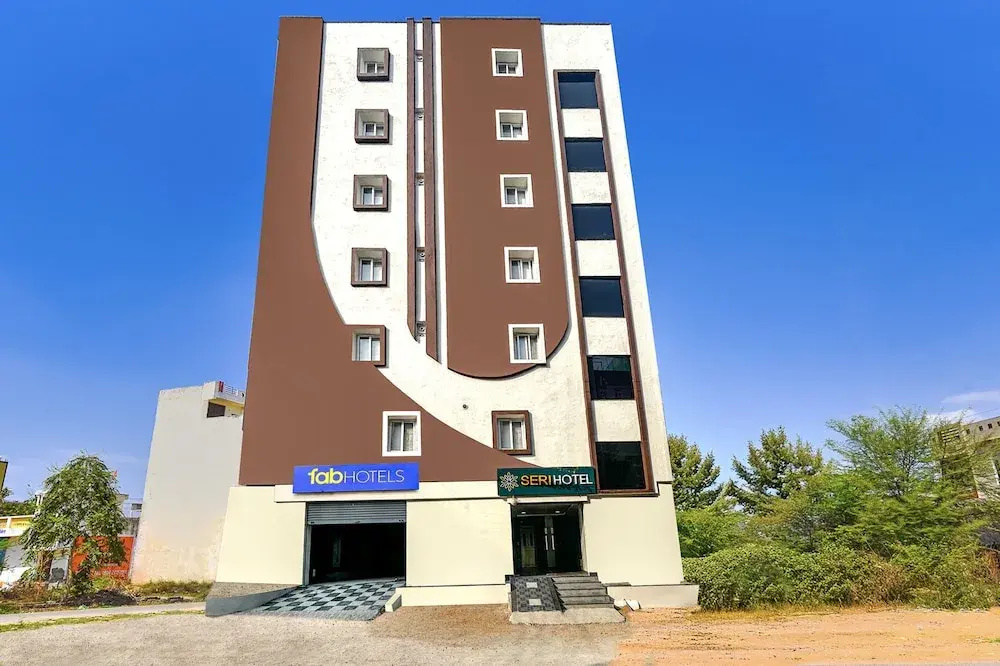 FabHotel Seri- Nr KIMS Hospital, Gachibowli
