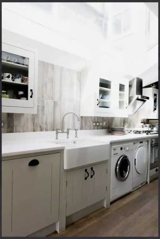 4 Bedroom Town House in Shepherd’s Bush