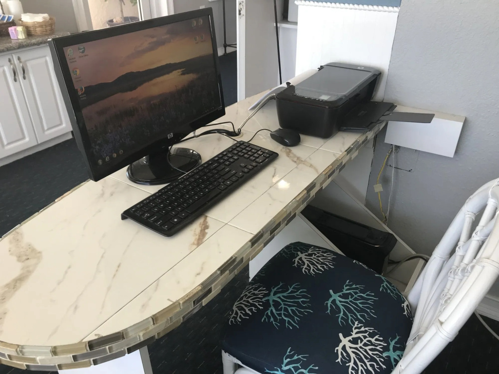 Shoreline Island Resort - Exclusively Adult