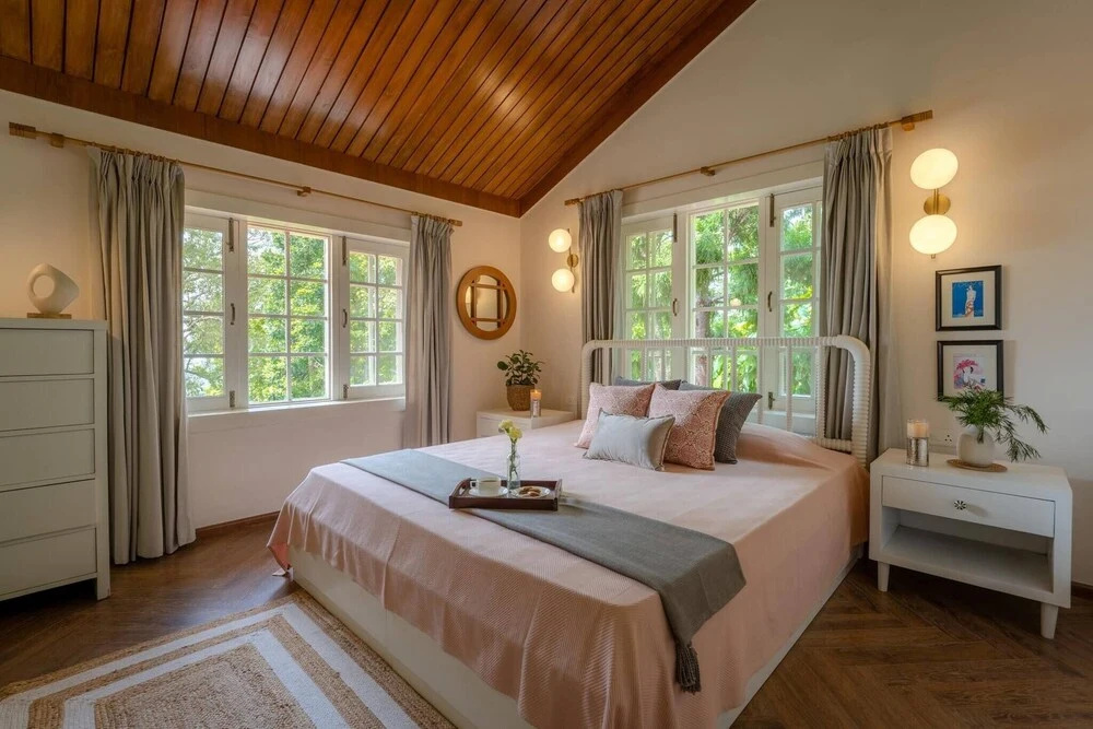 An Immaculate And Warm 4-bedroom Villa With A Pool
