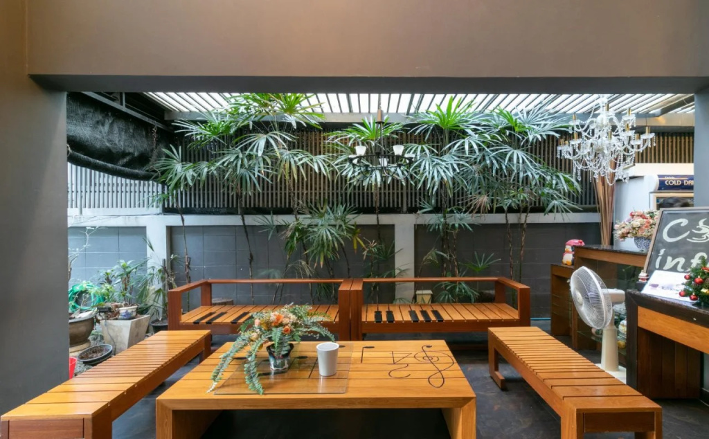 Silom Forest Exclusive Residence