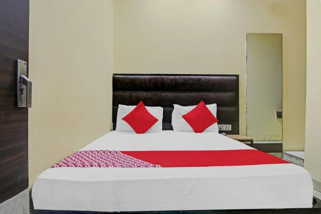 OYO Flagship 80456 Arjun Palace