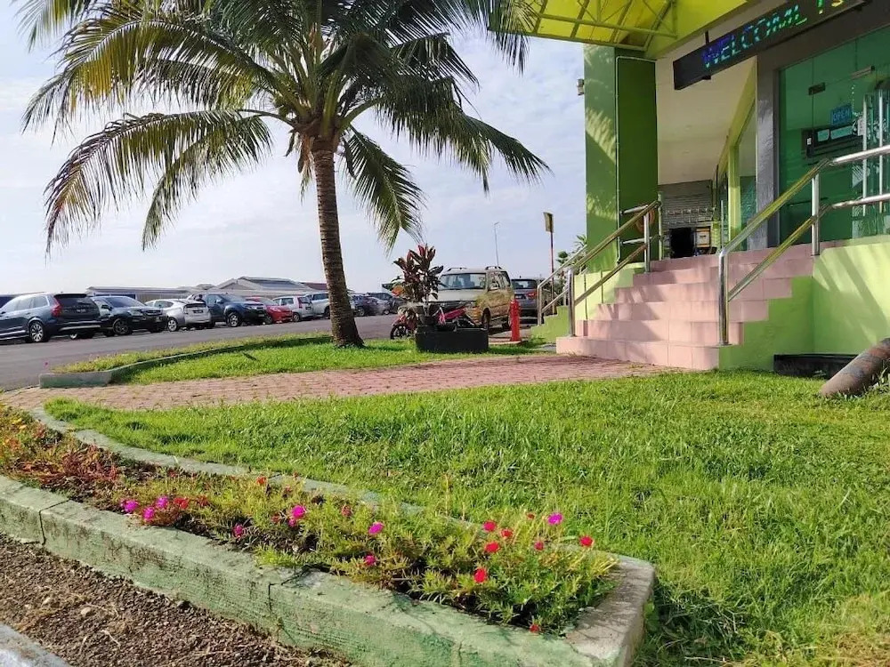 Hotel O Seremban Near SnowLim Wonderland Formerly M&N Hotel