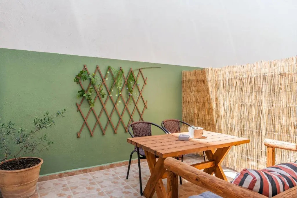 Avra Suites in City center - 50m to Beach