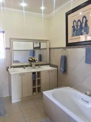 Ado Guesthouse