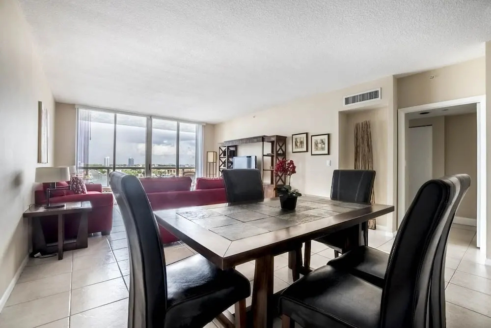 Le Golden Bay 902 by Go Florida Condo, Sunny Isles