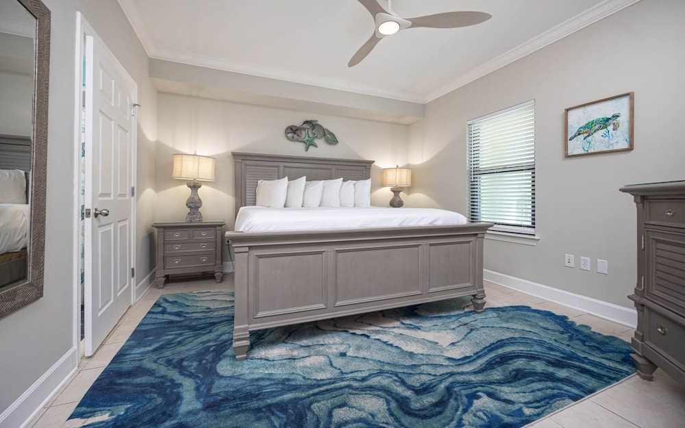 Phoenix On The Bay 1328 3 Bedroom Condo