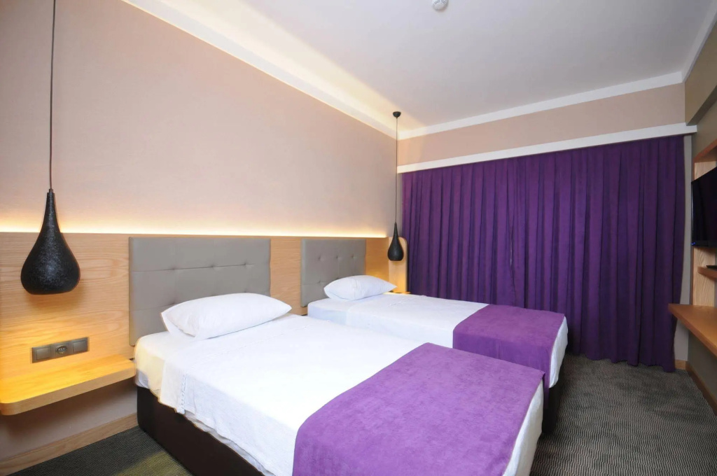 Candan Citybeach Hotel