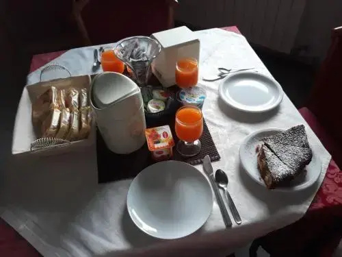 Adelphi Room  Breakfast