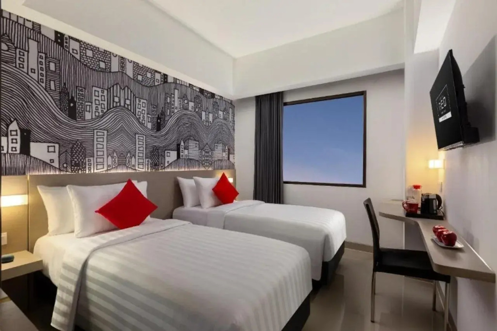 Hotel Neo Gading Solo