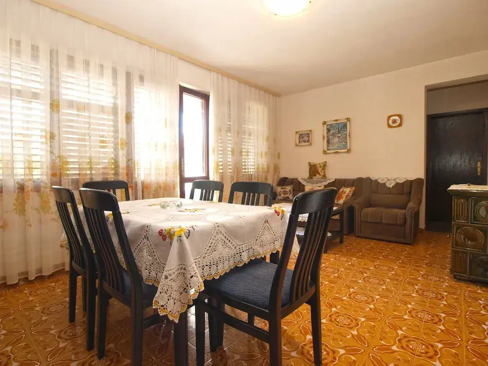 Apartment 1681