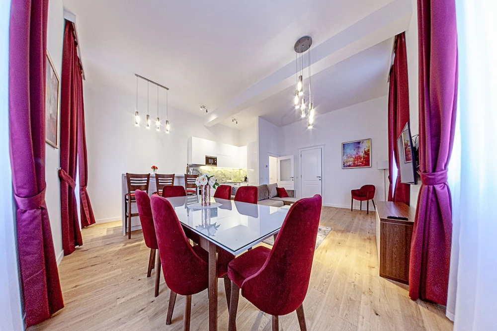 Gold Residence