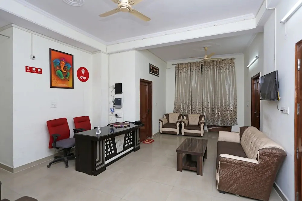 OYO 8910 Celeste Inn