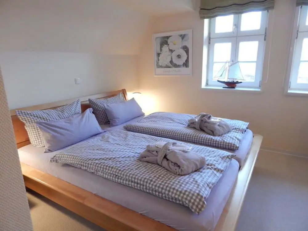 8 Bohler Brise Modern Retreat